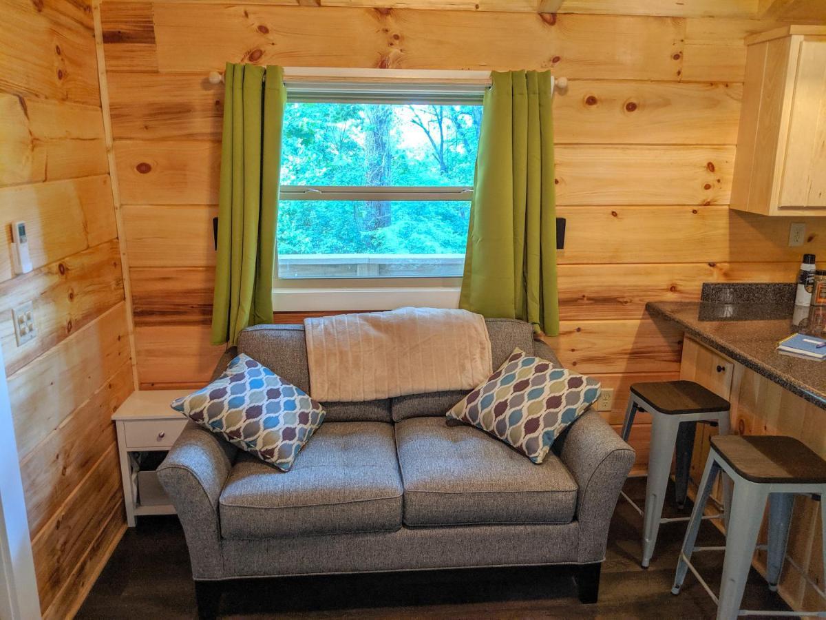 Holiday home Elise Forest Retreat 5 Mins To Downtown