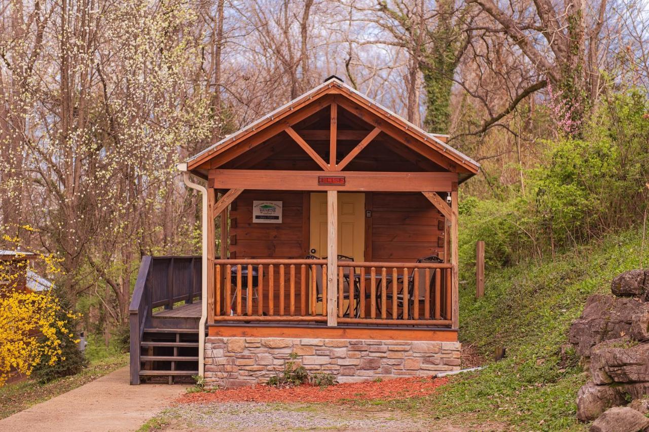 Elise Forest Retreat 5 Mins To Downtown Holiday home